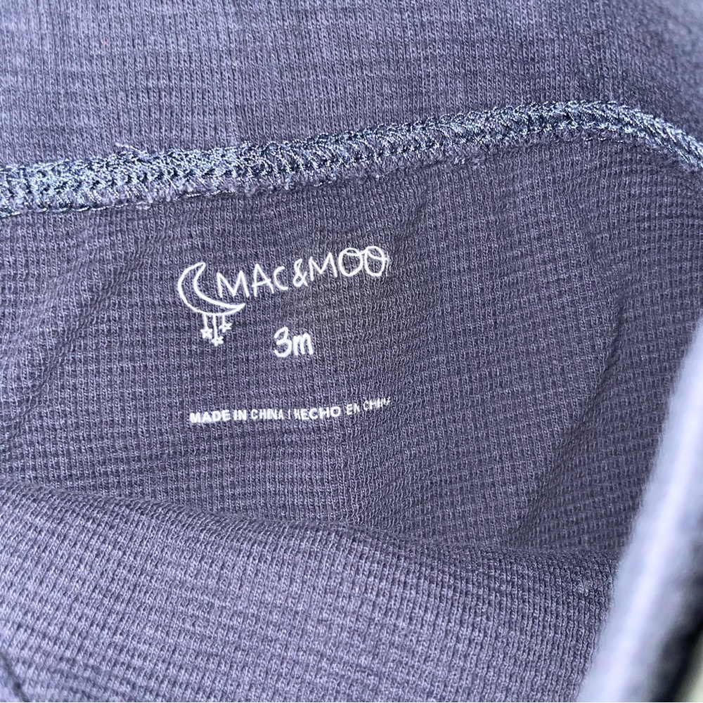 ⭐️3 Months Mac & Moon Baby Boys 2 PC Outfit ⭐️ - Picture 3 of 4